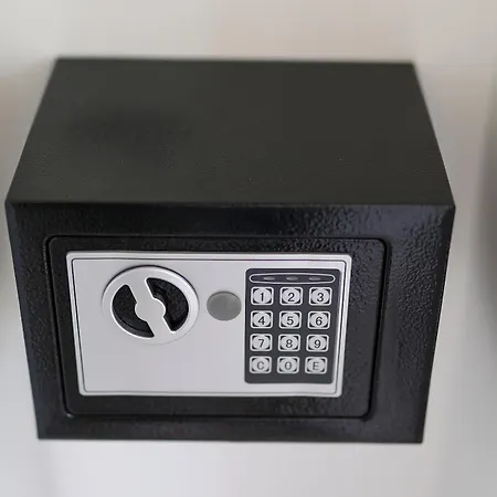 Papa's Court V With Pool Pašman